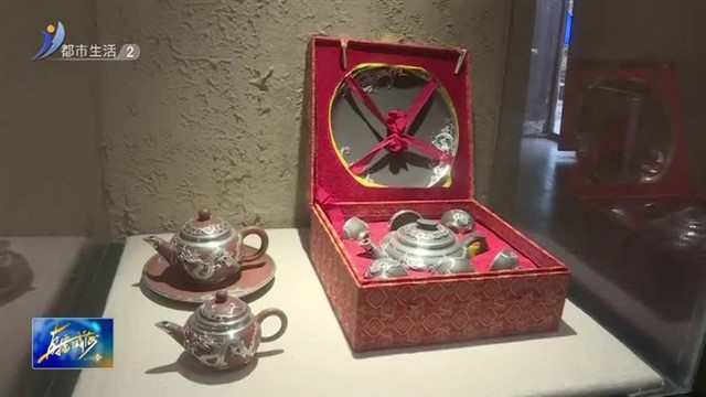 三代人传承2000把锡镶紫砂壶 威海乡村开起博物馆【威海广电讯】