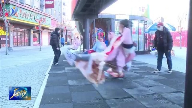 红红火火！威海街头春节氛围感拉满【威海广电讯】
