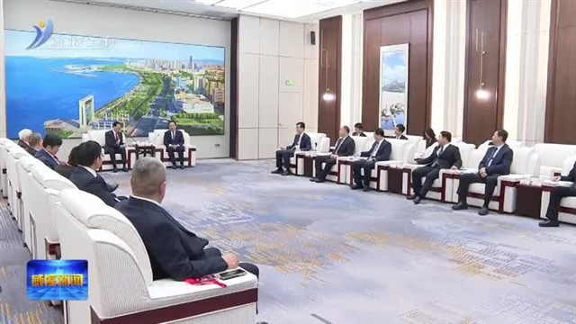 闫剑波会见参加第四届儒商大会的嘉宾代表
